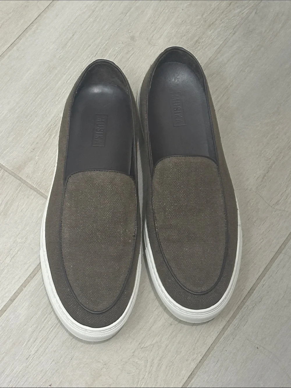 Musika Men’s Brown Slip-On Sneakers Size 44 Textured Fabric Luxury Casual Shoes
